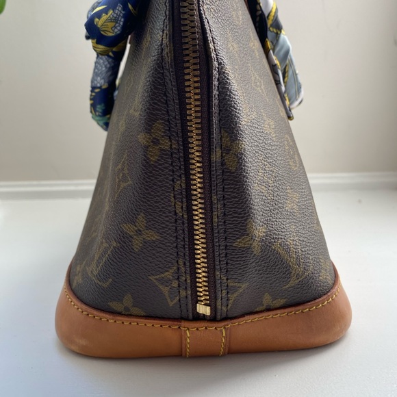 SOLD Louis Vuitton Alma PM - Picture 7 of 16